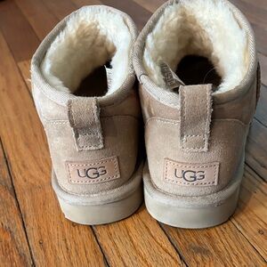 UGG tan Boots
